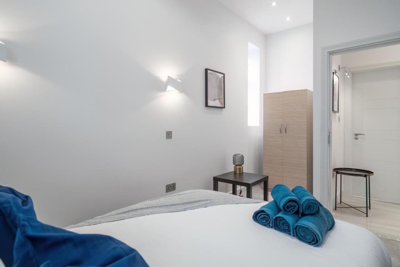 Livestay-Modern & Stylish Apartments In Didcot Exterior photo