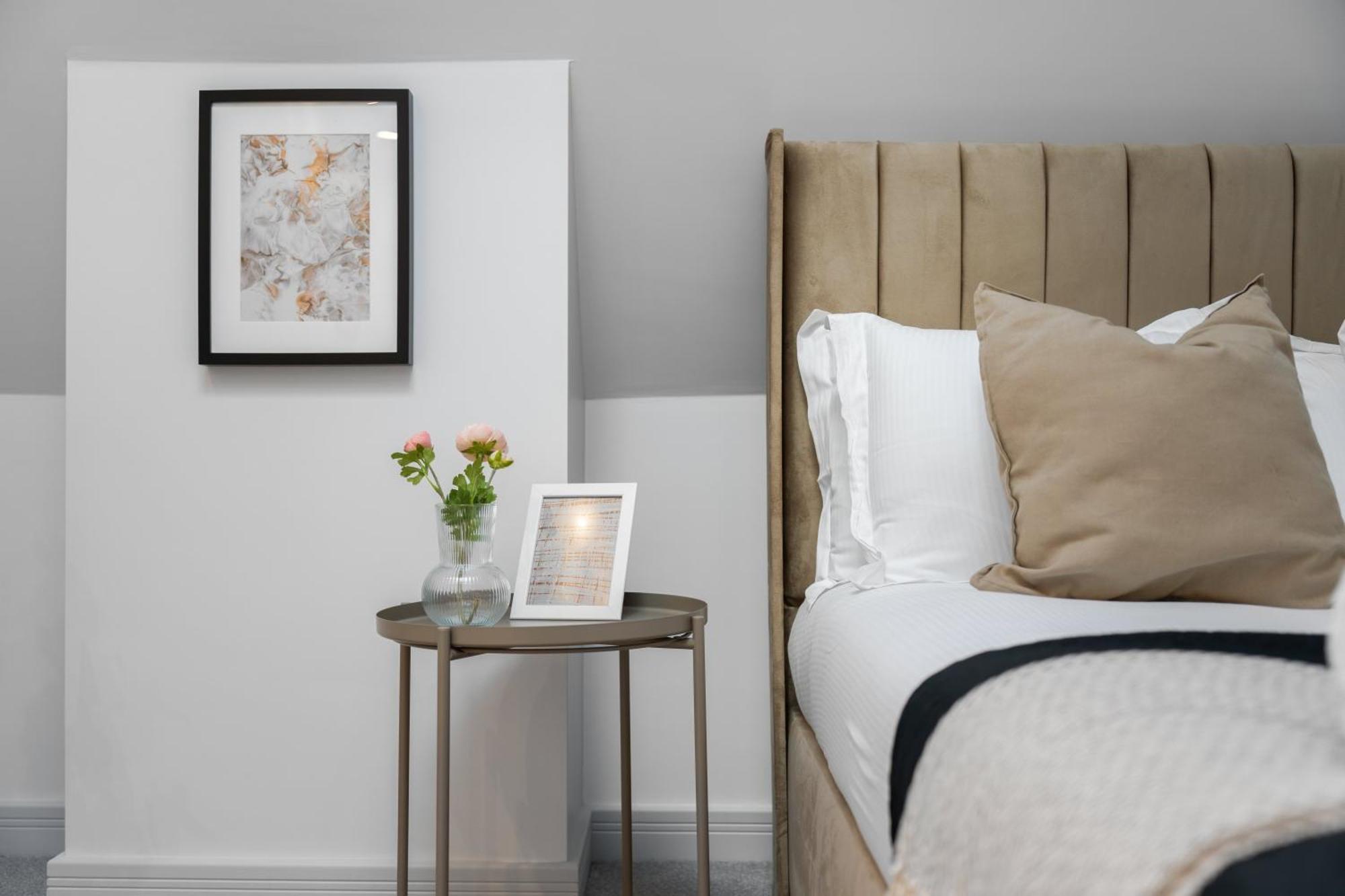 Livestay-Modern & Stylish Apartments In Didcot Exterior photo
