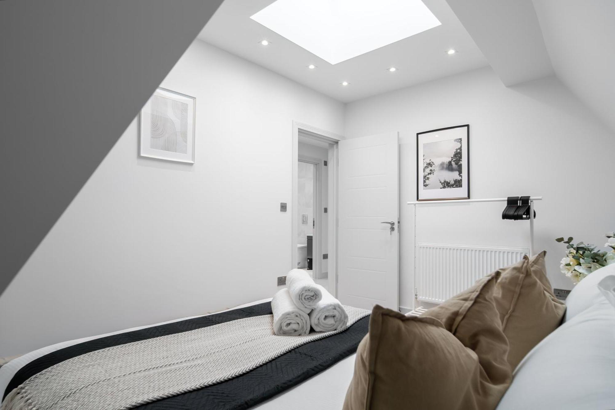 Livestay-Modern & Stylish Apartments In Didcot Exterior photo