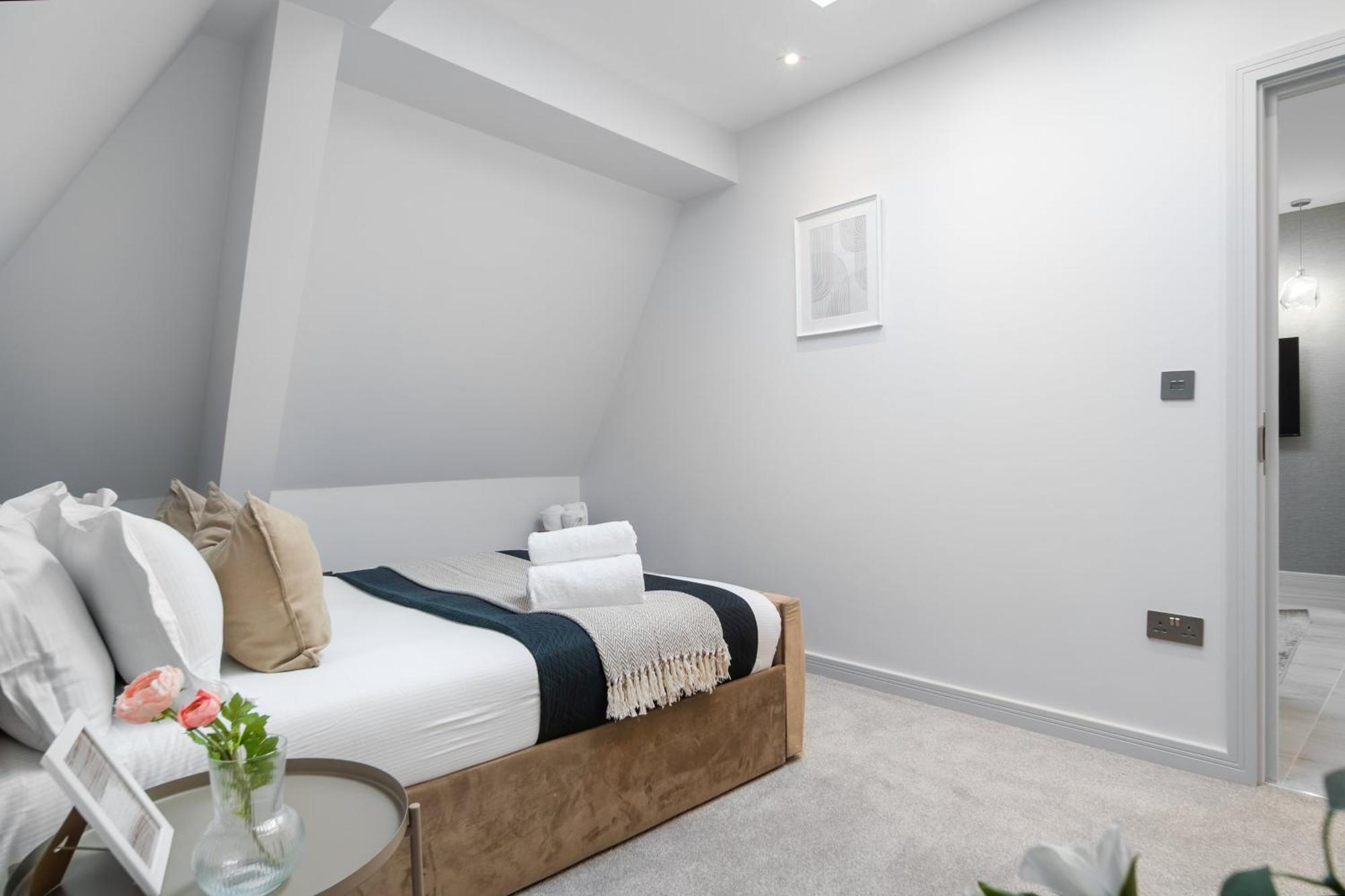 Livestay-Modern & Stylish Apartments In Didcot Exterior photo
