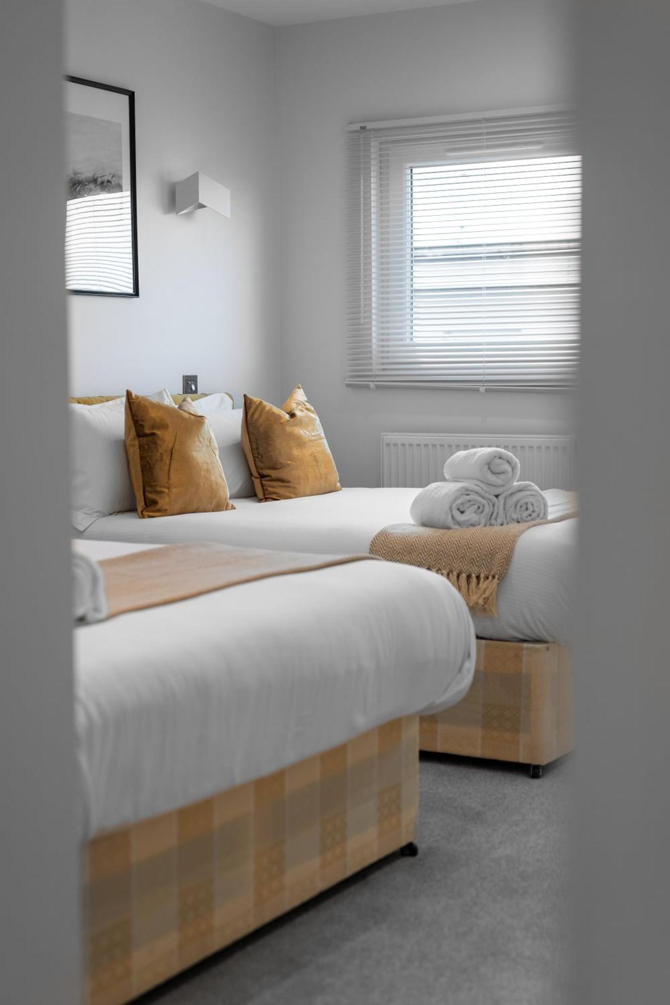 Livestay-Modern & Stylish Apartments In Didcot Exterior photo